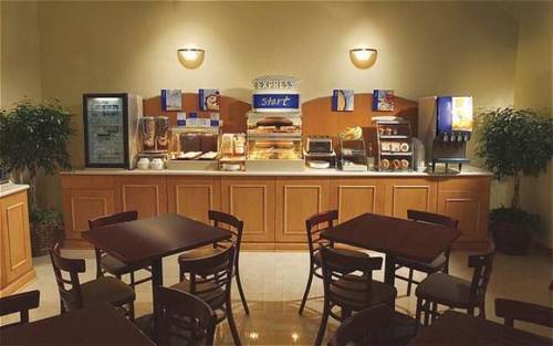 Holiday Inn Express Hotel & Suites Waterloo - St. Jacobs Area