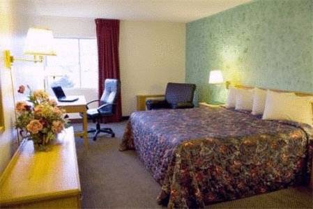 GuestHouse Inn & Suites Lewiston