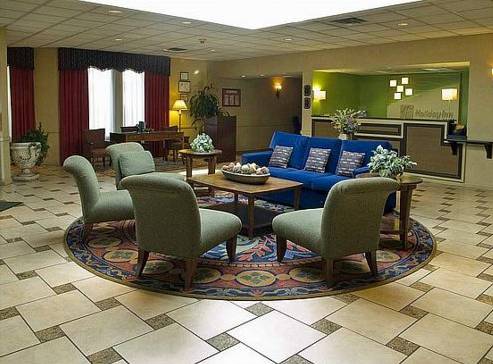 Holiday Inn Buffalo International Airport