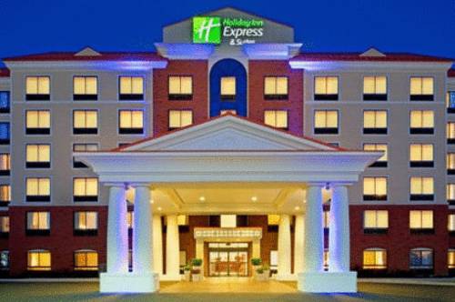 Holiday Inn Express Hotel & Suites Latham