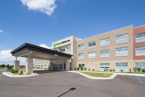 Holiday Inn Express & Suites Port Huron