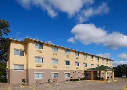 Quality Inn East Evansville