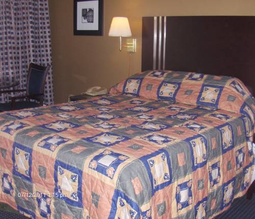 Rodeway Inn & Suites La Grange