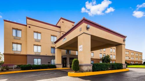 SureStay Plus Hotel by Best Western Evansville